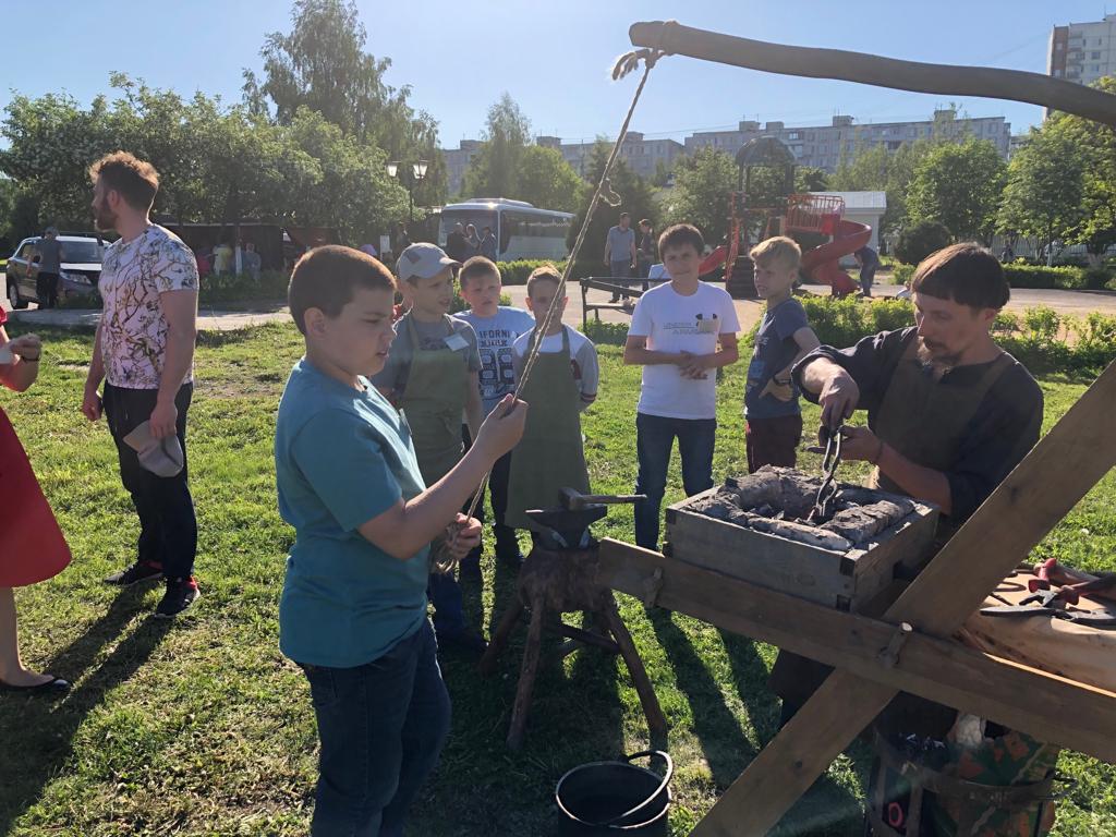 PHOTO-2019-06-06-23-19-04